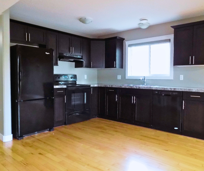 203 C-10305 107 Avenue, Grande Prairie, AB, T8V 1M4 4