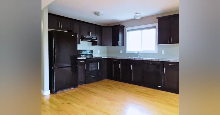 203 C-10305 107 Avenue, Grande Prairie, AB, T8V 1M4 - 4