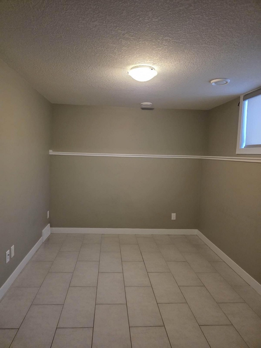 102-10305 107 Avenue, Grande Prairie, AB, T8V 1M4 - 3