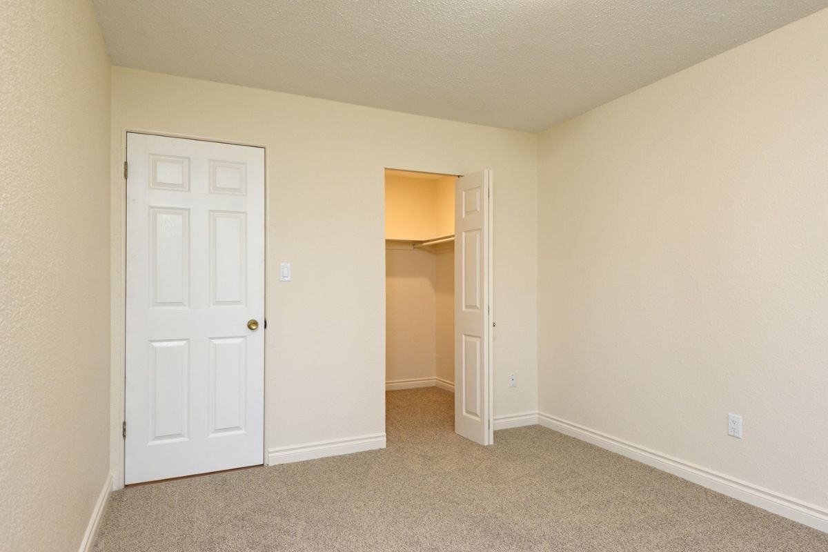 180 Croft Street, Victoria, BC, V8V 4R4 - 8