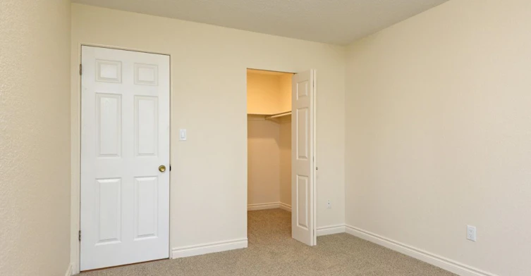 180 Croft Street, Victoria, BC, V8V 4R4 - 8