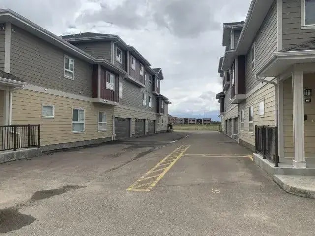 E101-221 Lake Street, Red Deer County, AB, T4E 1B9 - 50