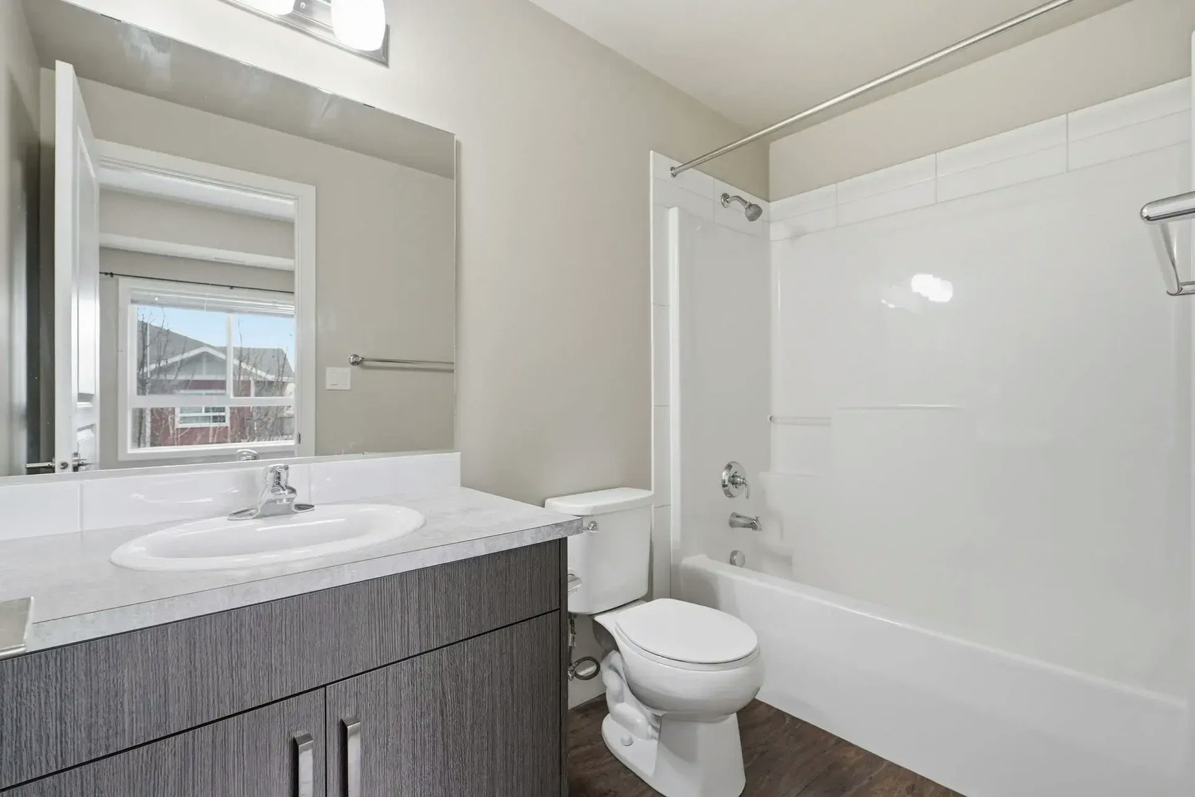 E101-221 Lake Street, Red Deer County, AB, T4E 1B9 - 11