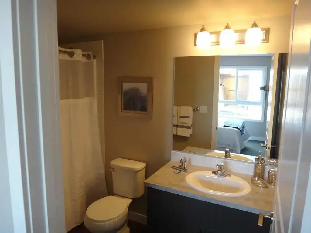 E101-221 Lake Street, Red Deer County, AB, T4E 1B9 - 45