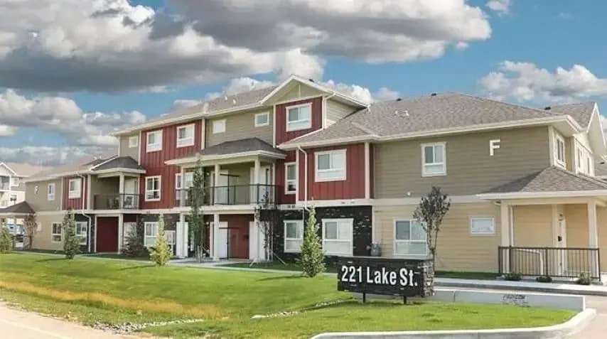 E101-221 Lake Street, Red Deer County, AB, T4E 1B9 - 49