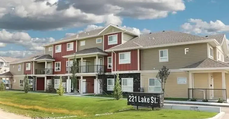 E101-221 Lake Street, Red Deer County, AB, T4E 1B9 - 49