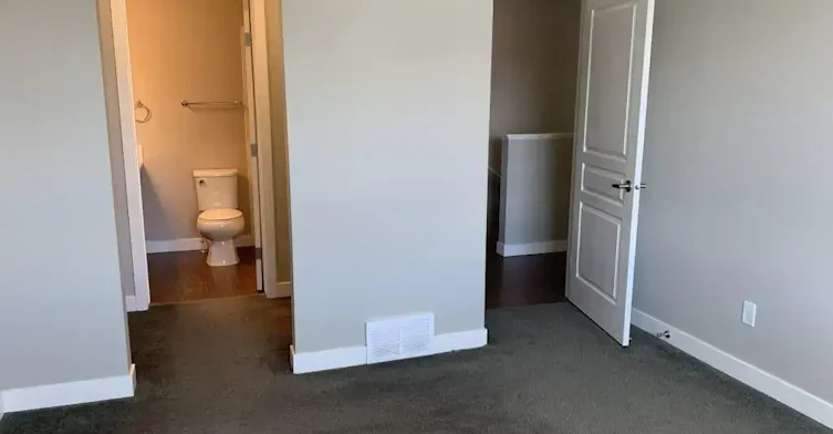 E101-221 Lake Street, Red Deer County, AB, T4E 1B9 - 43