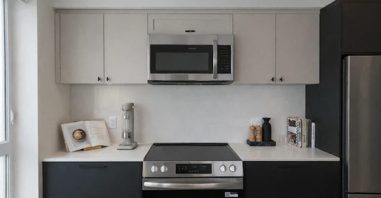 5688 Maple Street, Vancouver, BC, V6M 3T7 - 7