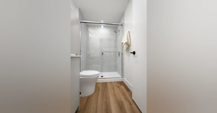 5688 Maple Street, Vancouver, BC, V6M 3T7 - 10