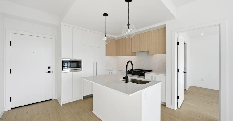 517-8375 Broadcast Avenue Southwest, Calgary, AB, T3H 4C6 - 4