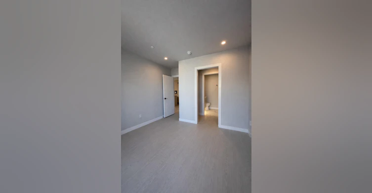 412 and 517-8375 Broadcast Avenue Southwest, Calgary, AB, T3H 4C6 - 43