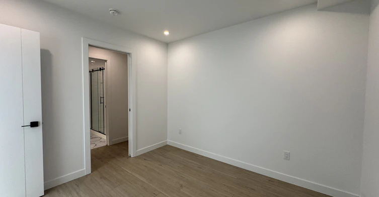 517-8375 Broadcast Avenue Southwest, Calgary, AB, T3H 4C6 - 14