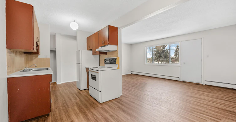 9915 101 Street, Fort Saskatchewan, AB, T8L 1V6 - 8