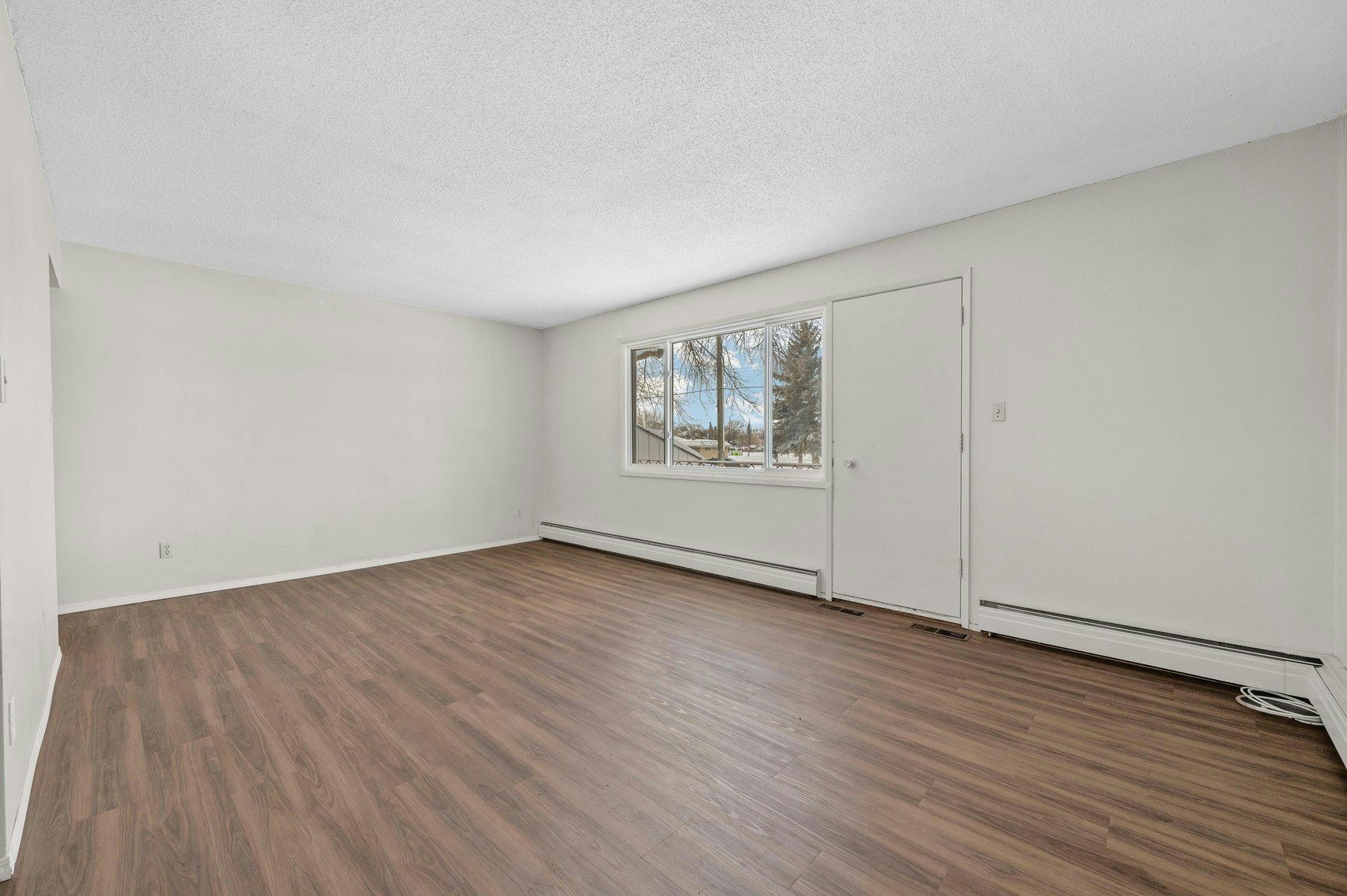 9915 101 Street, Fort Saskatchewan, AB, T8L 1V6 - 10