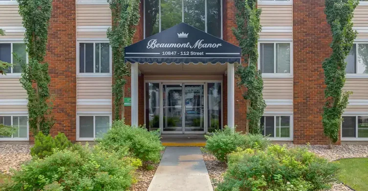 104-10847 112 Street NW, Edmonton, AB, T5H 3H4 - 11