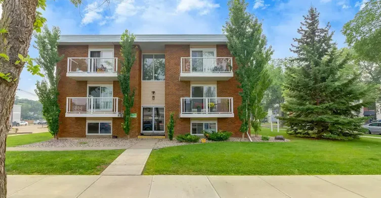107-10847 112 Street NW, Edmonton, AB, T5H 3H4 - 12