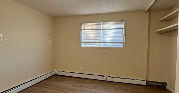 22-10604 114 Street Northwest, Edmonton, AB, T5H 3J9 - 18