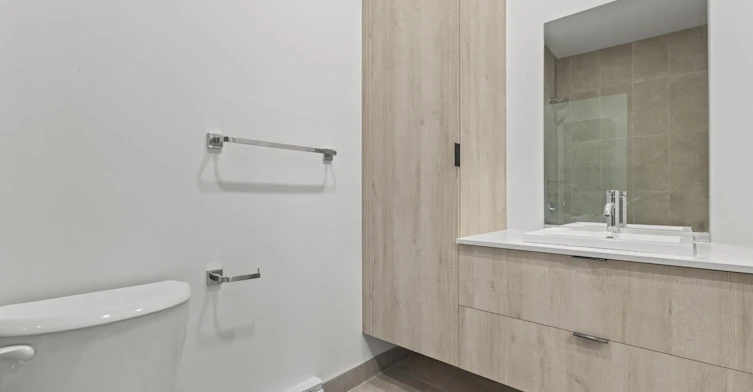 2161 De Melrose Avenue, Montréal, QC, H4A 2R7 - 3