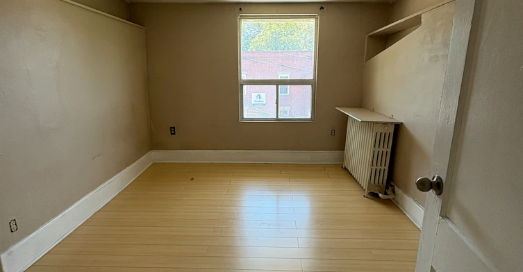 0035-220 Gordon Street, Guelph, ON, N1G 1X3 - 3