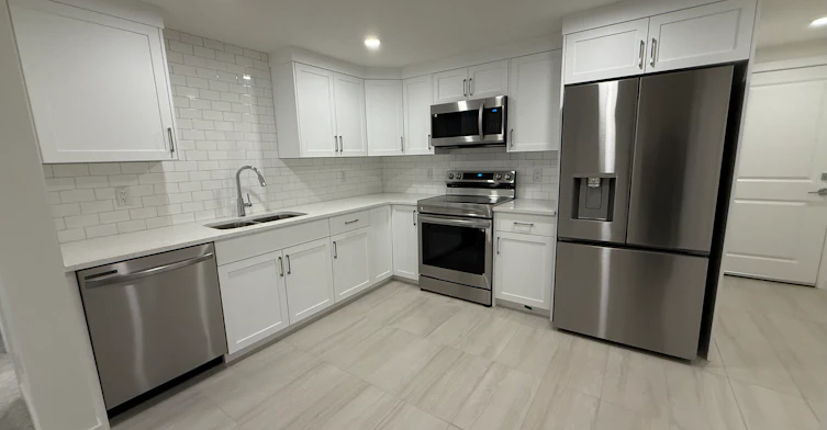 33 Bartlett Way Southeast, Calgary, AB, T3M 2N8 - 3