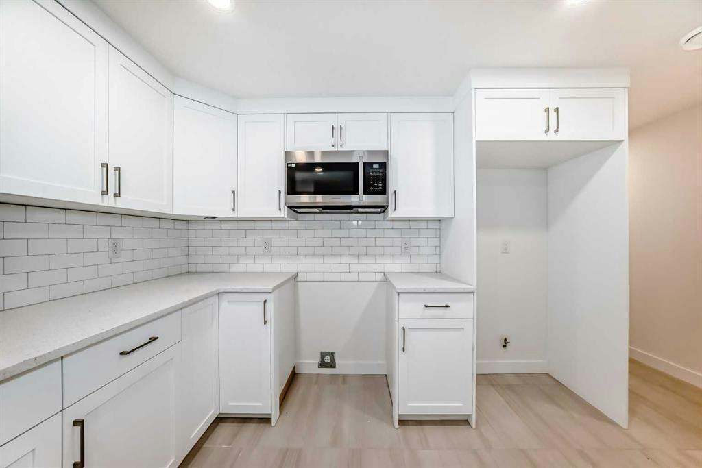 33 Bartlett Way Southeast, Calgary, AB, T3M 2N8 - 7