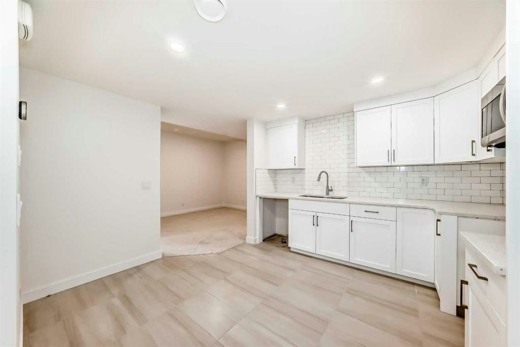 33 Bartlett Way Southeast, Calgary, AB, T3M 2N8 - 6