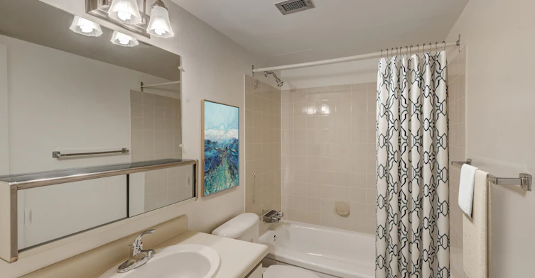 203-1339 15 Avenue SW, Calgary, AB, T3C 3V3 - 2