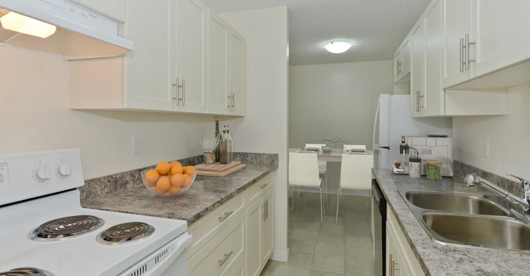 230 Huntington Close NE, Calgary, AB, T2K 5X9 - 5