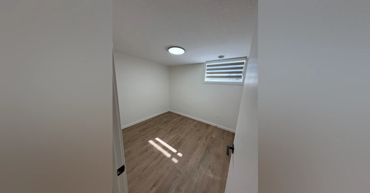 Bsmt 2-10169 144 Street Northwest, Edmonton, AB, T5N 2T9 - 5