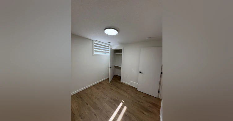 Bsmt 2-10169 144 Street Northwest, Edmonton, AB, T5N 2T9 - 4