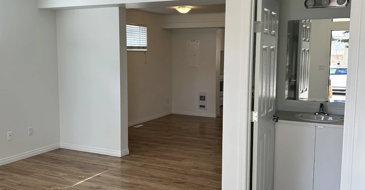 Main-12228 60 Street Northwest, Edmonton, AB, T5W 3Z9 - 8