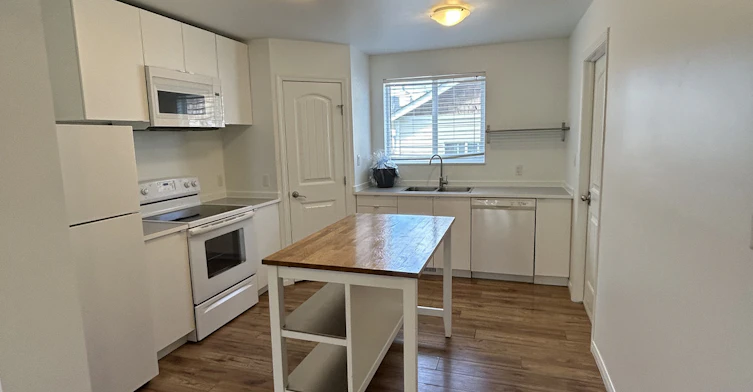 Main-12228 60 Street Northwest, Edmonton, AB, T5W 3Z9 - 4