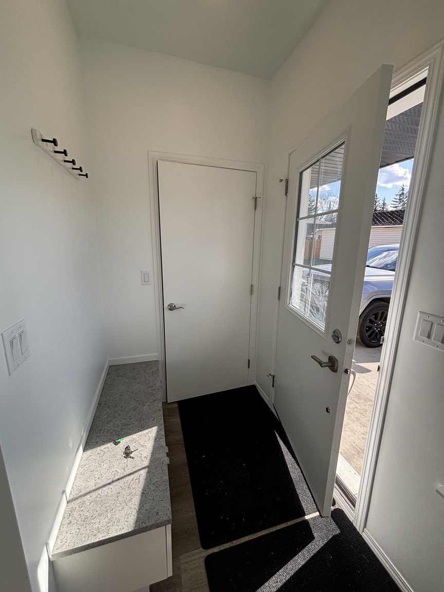 12034 G1-12034 41 Street Northwest, Edmonton, AB, T5W 2M4 - 3