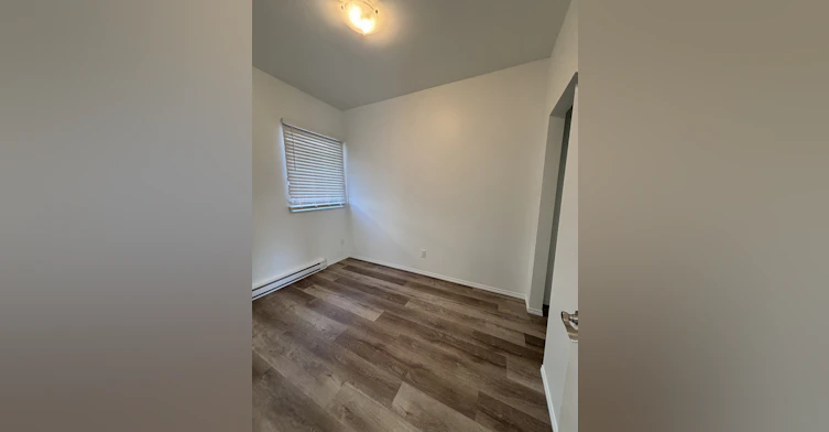 12034 G1-12034 41 Street Northwest, Edmonton, AB, T5W 2M4 - 14