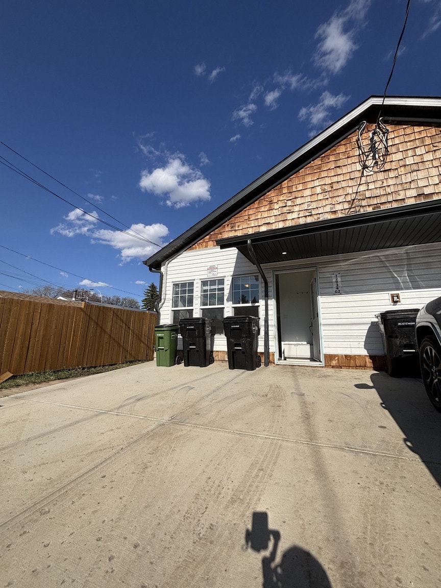 12034 G1-12034 41 Street Northwest, Edmonton, AB, T5W 2M4