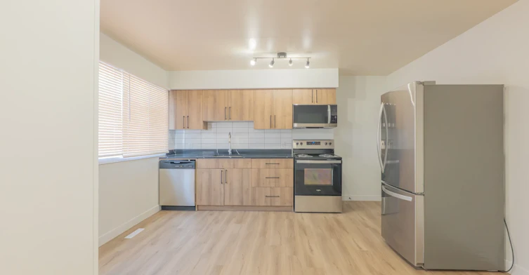 12944-8217 130 Avenue, Edmonton, AB, T5E 0R1 - 8