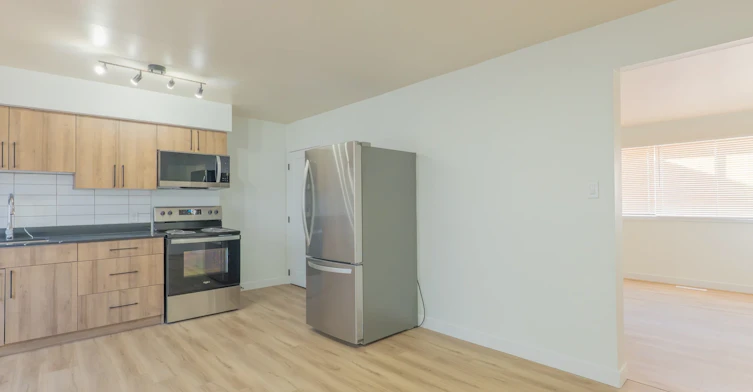 12944-8217 130 Avenue, Edmonton, AB, T5E 0R1 - 9