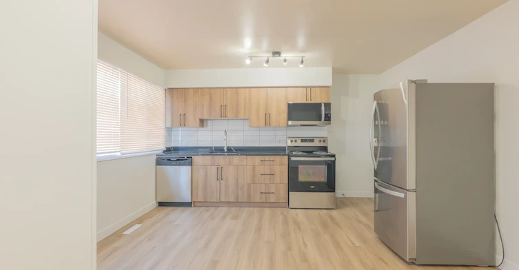 12921-8217 130 Avenue, Edmonton, AB, T5E 0R1 - 8