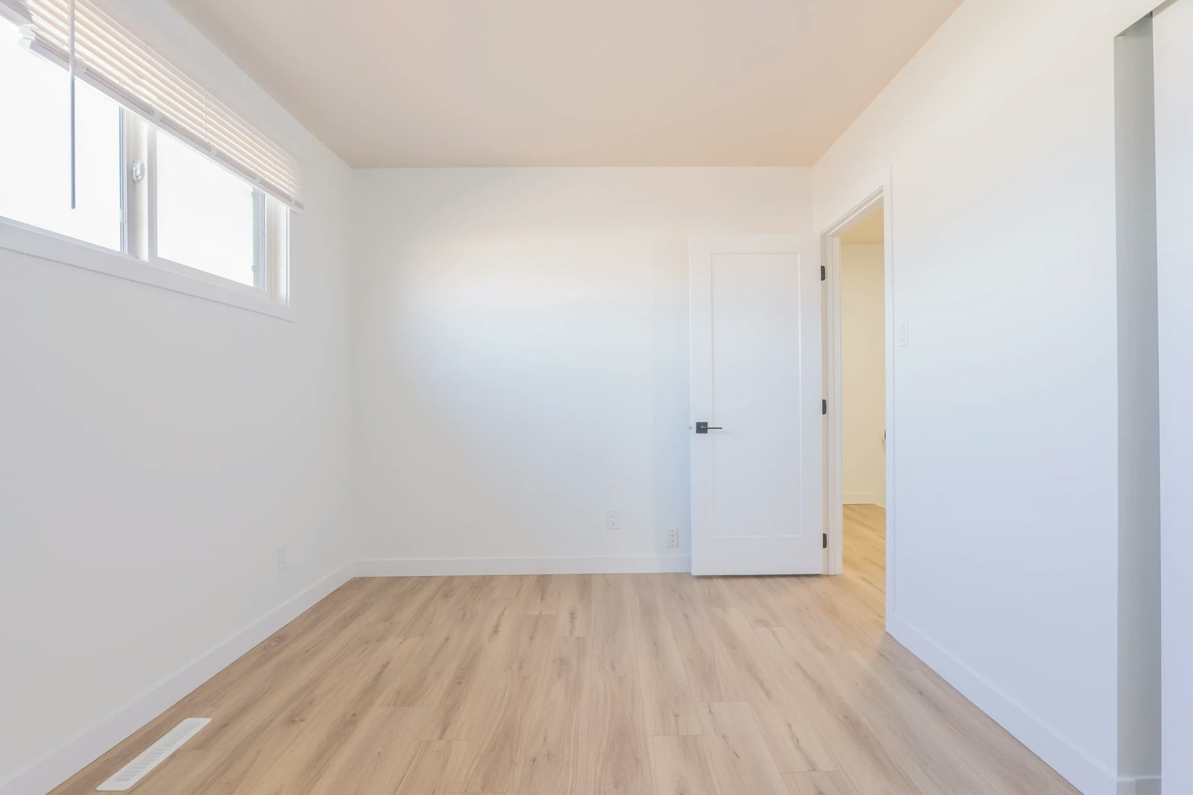 12921-8217 130 Avenue, Edmonton, AB, T5E 0R1 - 22