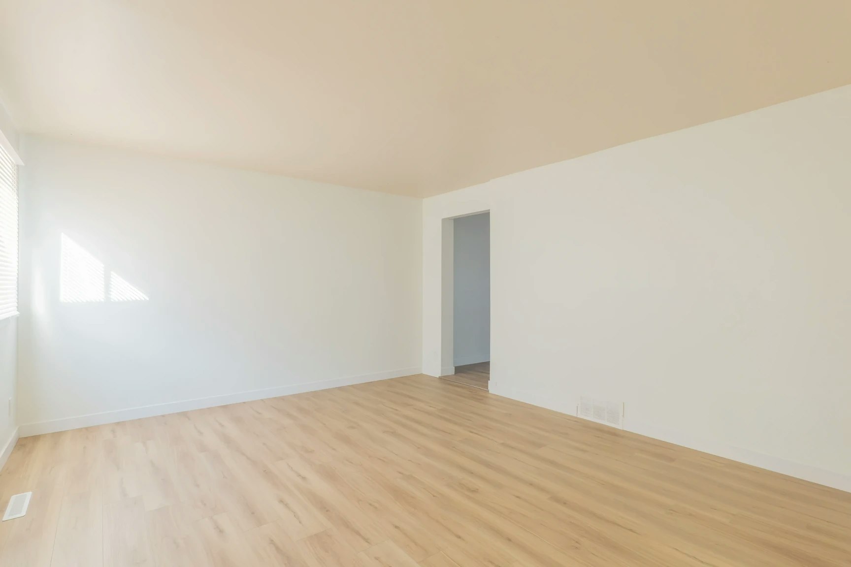 12921-8217 130 Avenue, Edmonton, AB, T5E 0R1 - 5