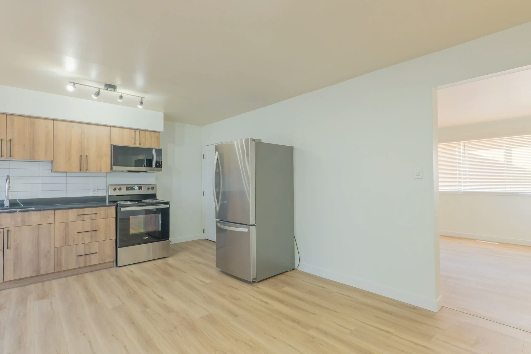 12921-8217 130 Avenue, Edmonton, AB, T5E 0R1 - 9