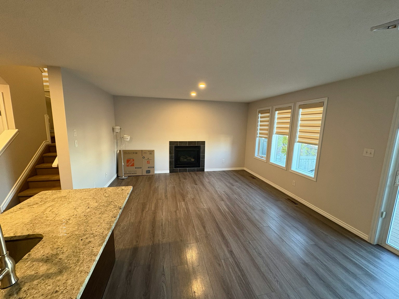 25-6835 Speaker Vista Northwest, Edmonton, AB, T6R 0S6 - 7