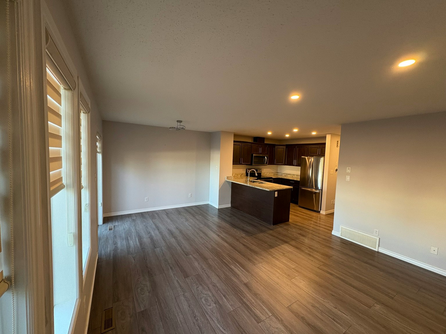 25-6835 Speaker Vista Northwest, Edmonton, AB, T6R 0S6 - 6