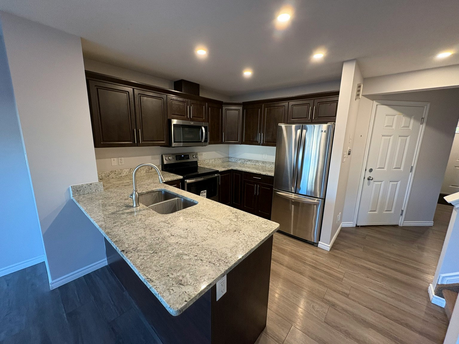 25-6835 Speaker Vista Northwest, Edmonton, AB, T6R 0S6 - 4