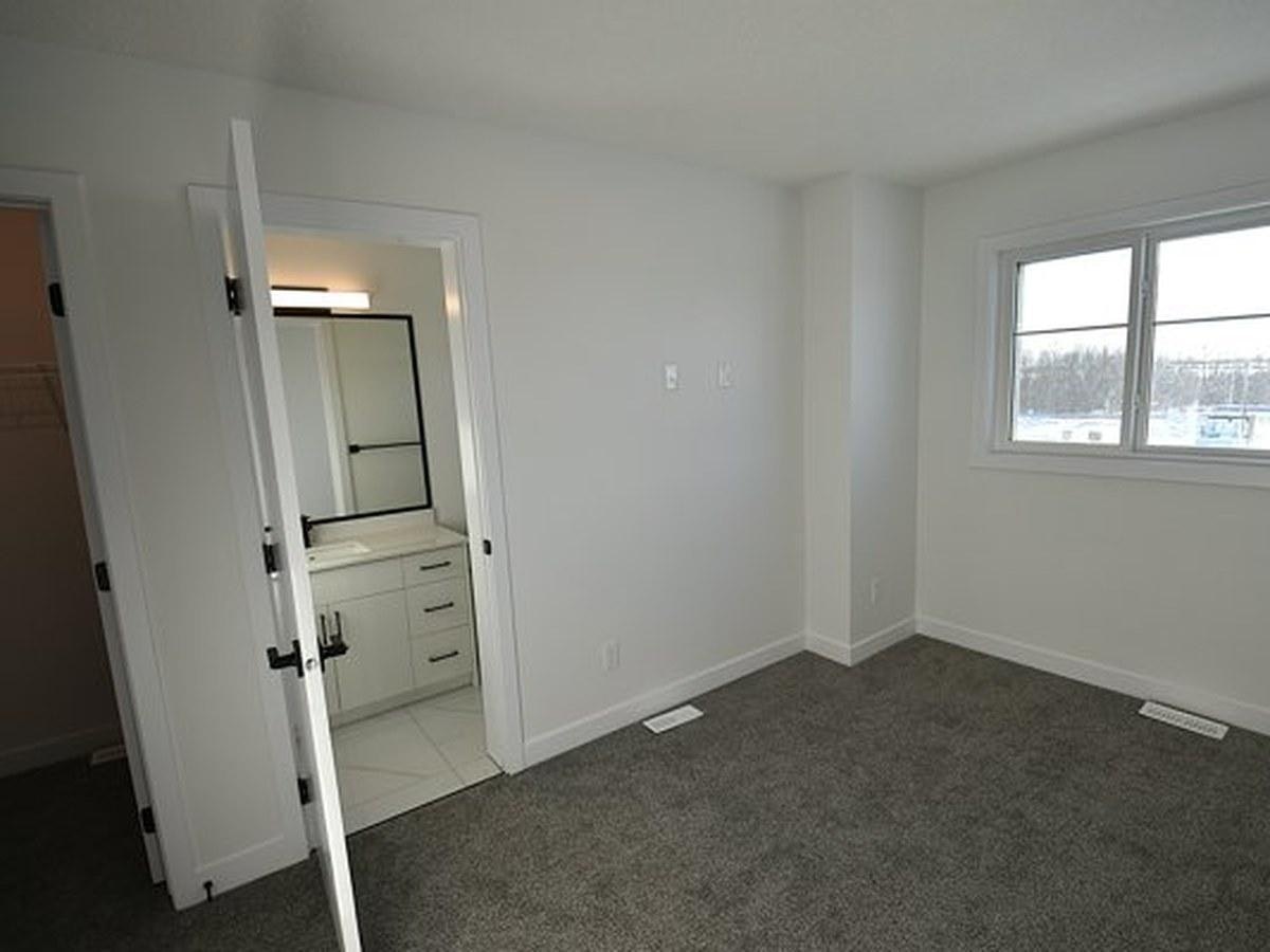 45-18120 28 Avenue Southwest, Edmonton, AB, T6W 4V2 - 18