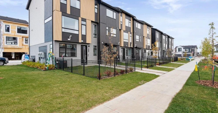 103-165 Element Drive North, St. Albert, AB, T8N 7Z9