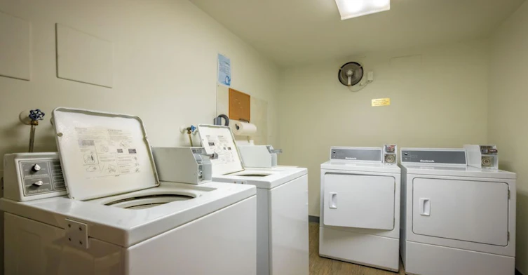 1016 E 8th Avenue, Vancouver, BC, V5T 1T9 - 6