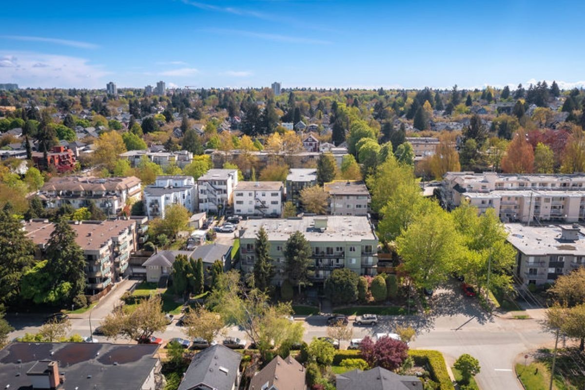 1016 E 8th Avenue, Vancouver, BC, V5T 1T9 - 4