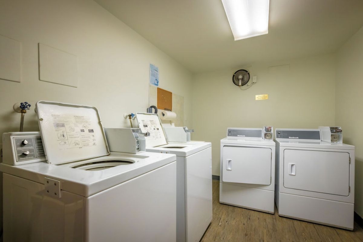 1016 E 8th Avenue, Vancouver, BC, V5T 1T9 - 6