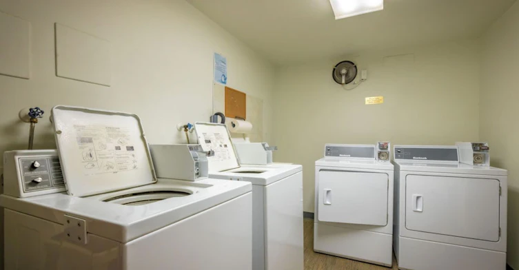 1016 E 8th Avenue, Vancouver, BC, V5T 1T9 - 6